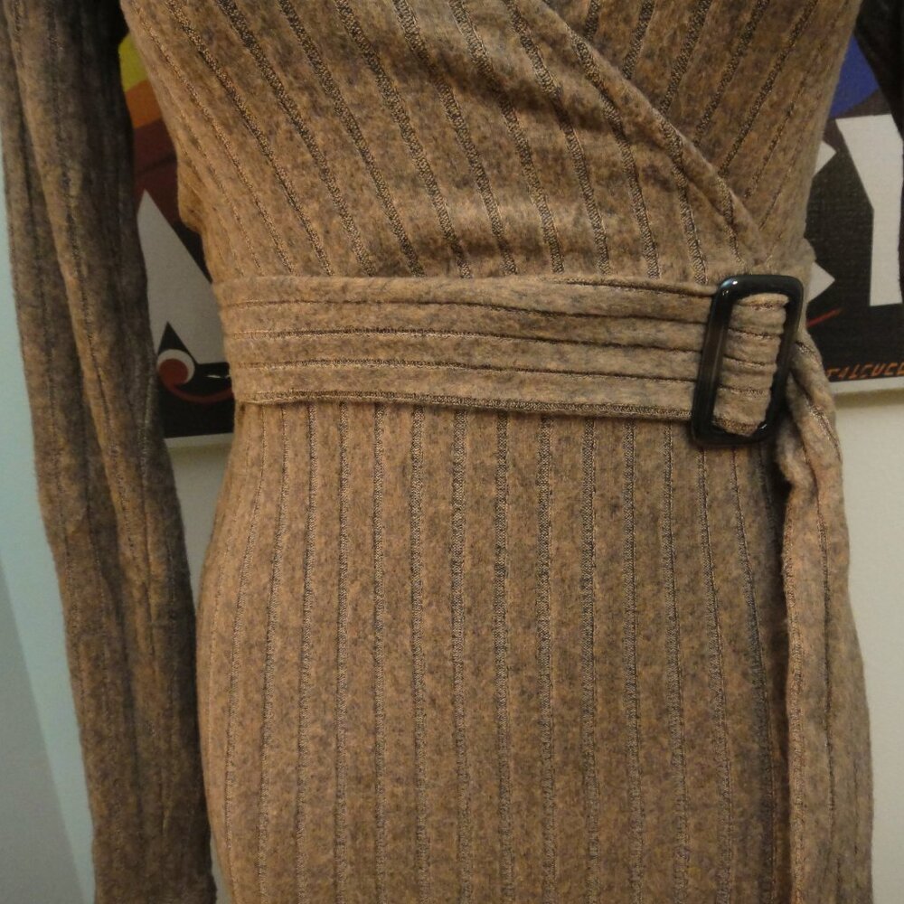 FOREVER 21 Cable Knit Faux Wrap Dress sz S Camel Brown NWT - Picture 5 of 12